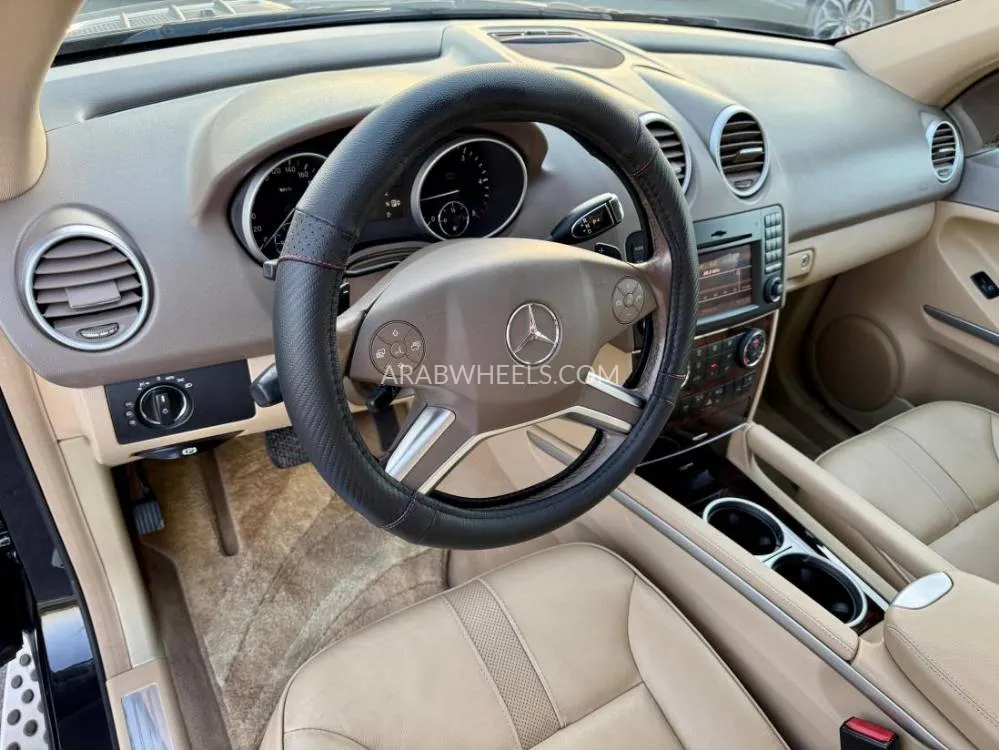 مرسيدس بنز ML Class 2010 for Sale in دبي Image-8