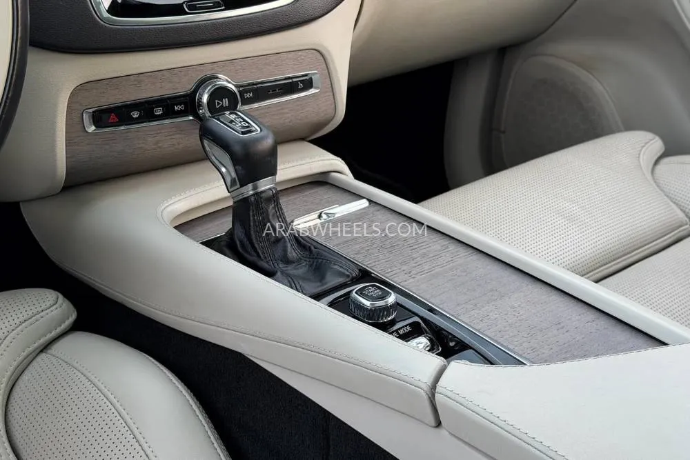 فولفو إكس سي 90 2021 for Sale in دبي Image-11