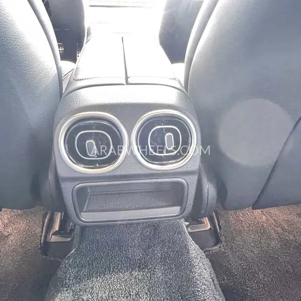 مرسيدس بنز كلاس C 2023 for Sale in دبي Image-20