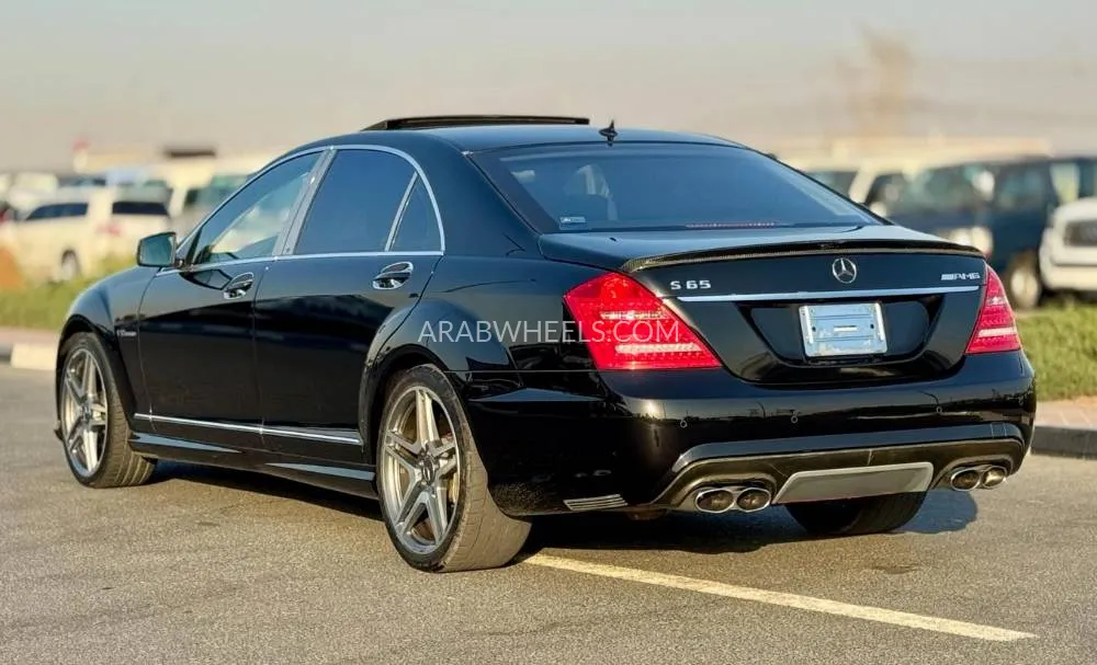 Mercedes Benz CLS Class 2010 for Sale in Dubai Image-5