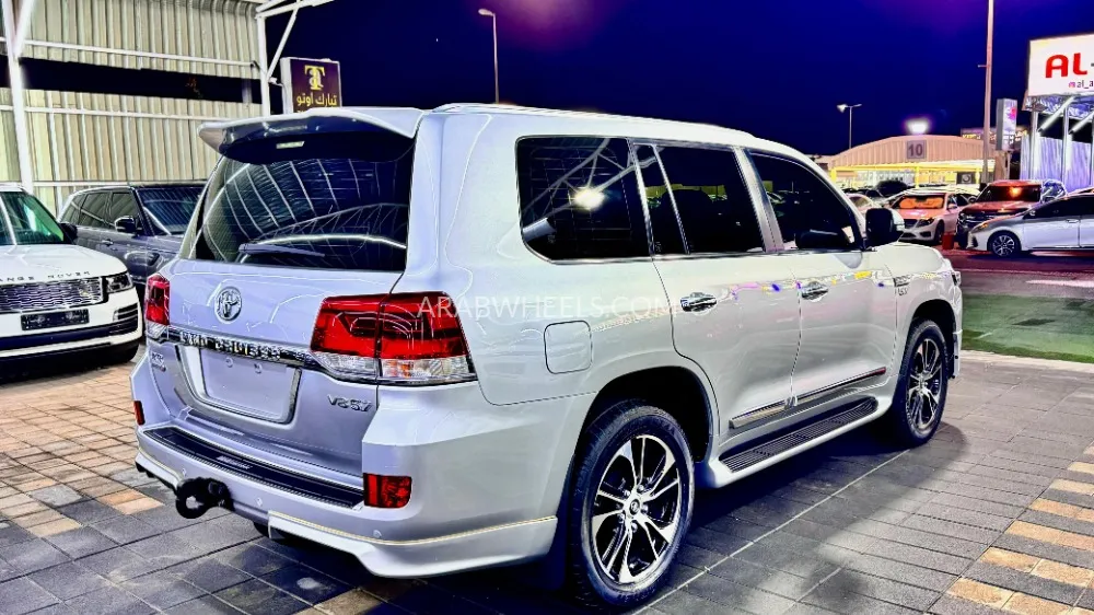 تويوتا لاند كروزر 2021 for Sale in الشارقة Image-4