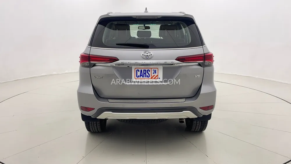 Toyota Fortuner 2020 for Sale in Dubai Image-4