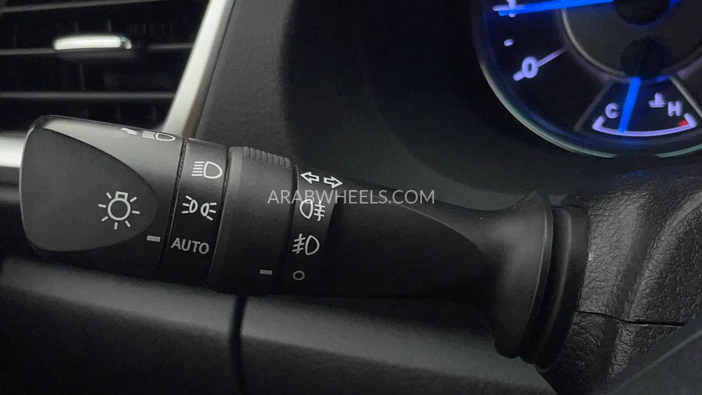 Toyota Fortuner 2020 for Sale in Dubai Image-34