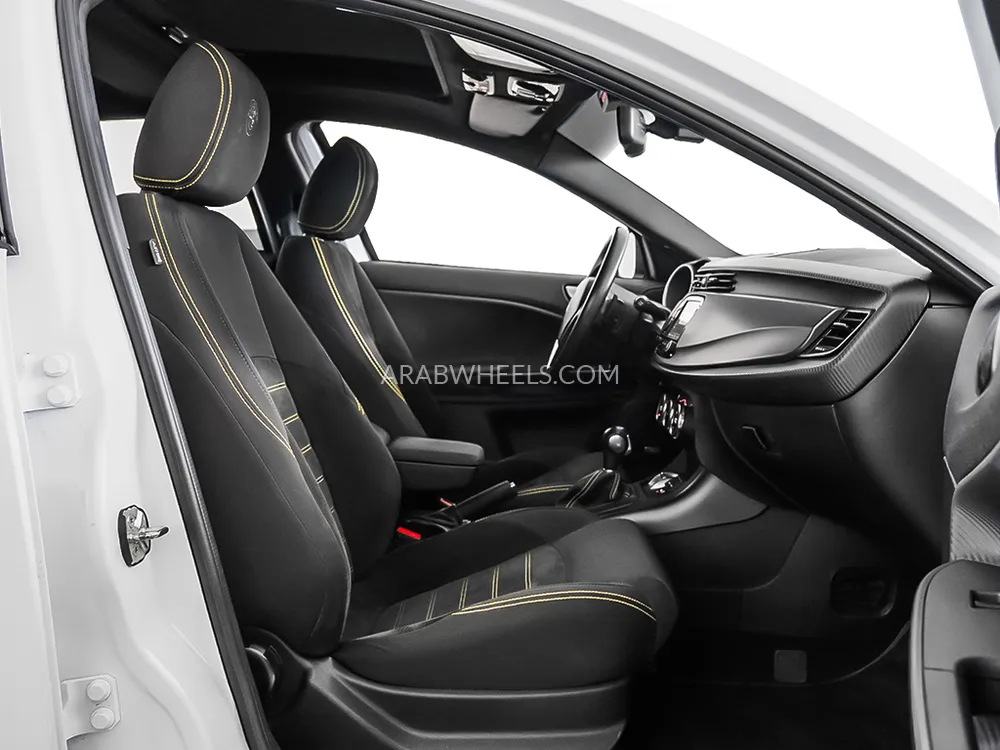 الفا روميو جولييتا 2021 for Sale in دبي Image-8