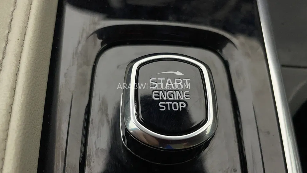 Volvo S90 2023 for Sale in Dubai Image-23