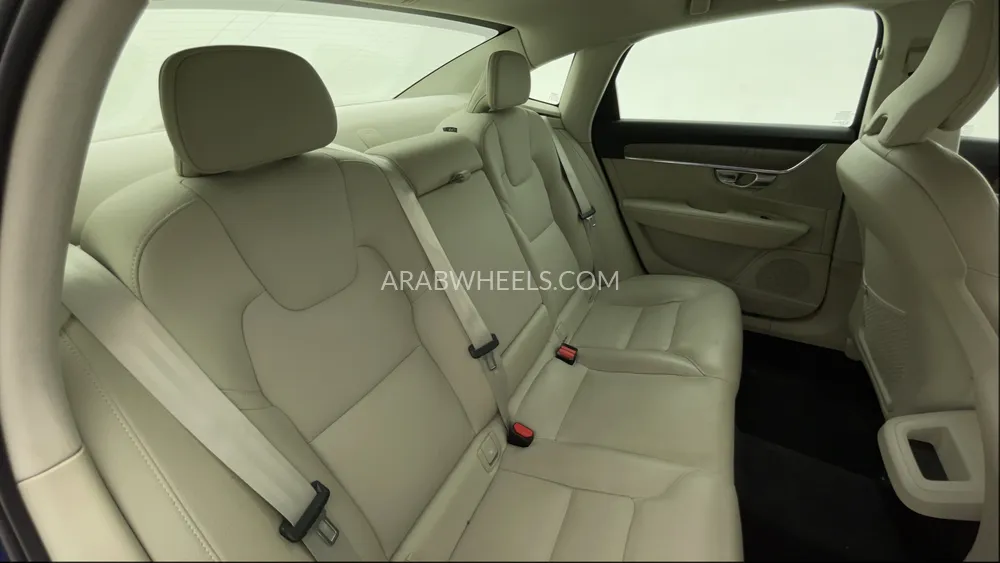 Volvo S90 2023 for Sale in Dubai Image-28