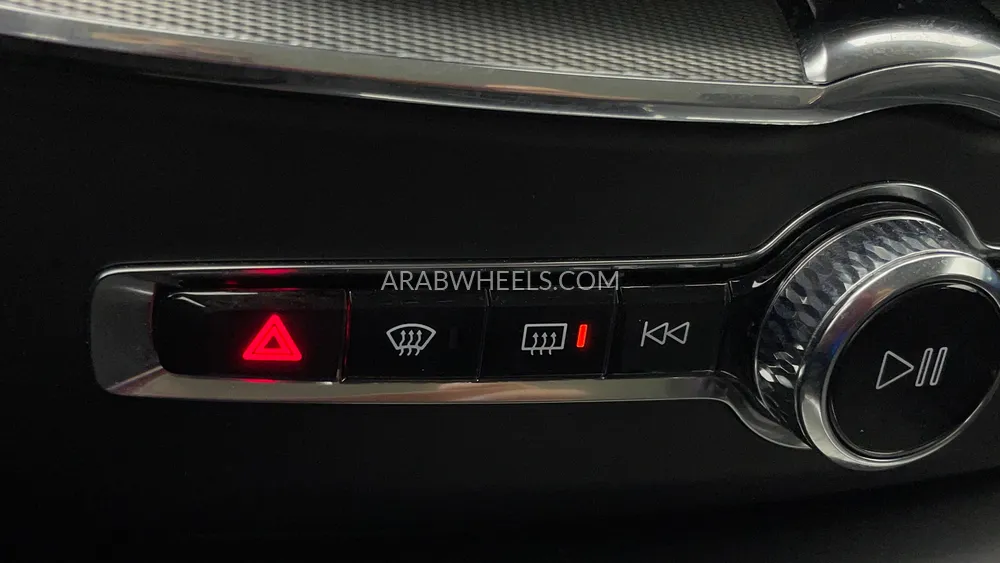 Volvo XC60 2023 for Sale in Dubai Image-48