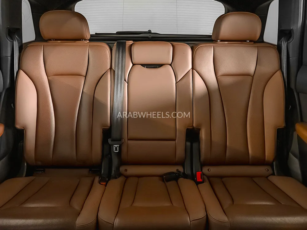 أودي Q7 2021 for Sale in دبي Image-13