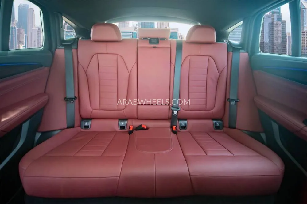 BMW X4 2024 for Sale in Dubai Image-16