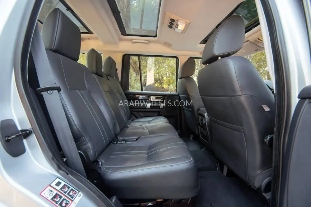 Land Rover Range Rover 2020 for Sale in Sharjah Image-13