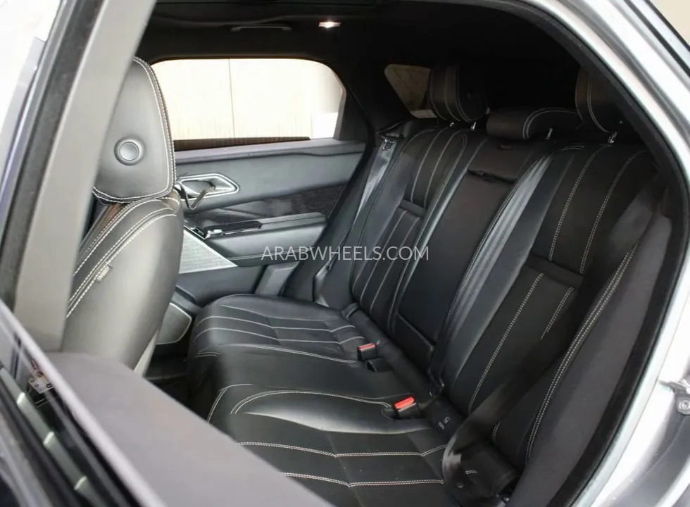 Land Rover Range Rover Velar 2018 for Sale in Dubai Image-7