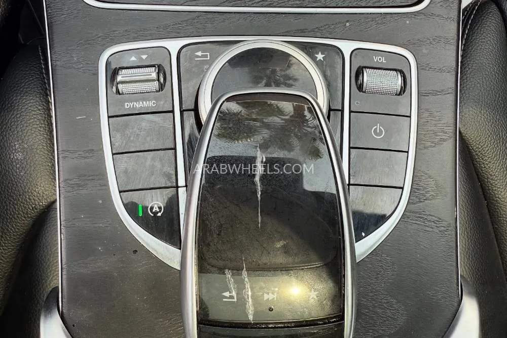 Mercedes Benz C Class 2018 for Sale in Ajman Image-7