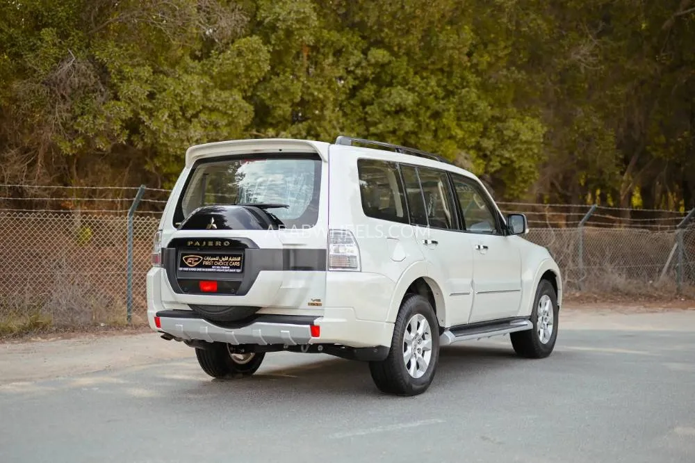 Mitsubishi Pajero 2016 for Sale in Sharjah Image-4