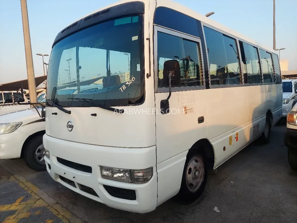 Nissan Civilian 2009 for Sale in Sharjah Image-2