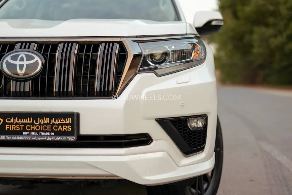 Toyota Land Cruiser Prado 2016 for Sale in Sharjah Image-3