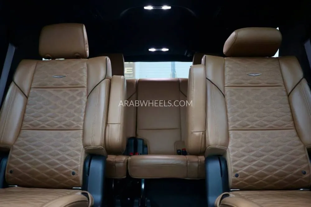 Cadillac Escalade 2022 for Sale in Sharjah Image-6