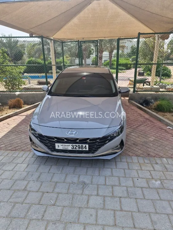 هيونداي إلنترا 2023 for Sale in الشارقة Image-2