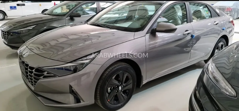 هيونداي إلنترا 2023 for Sale in الشارقة Image-3