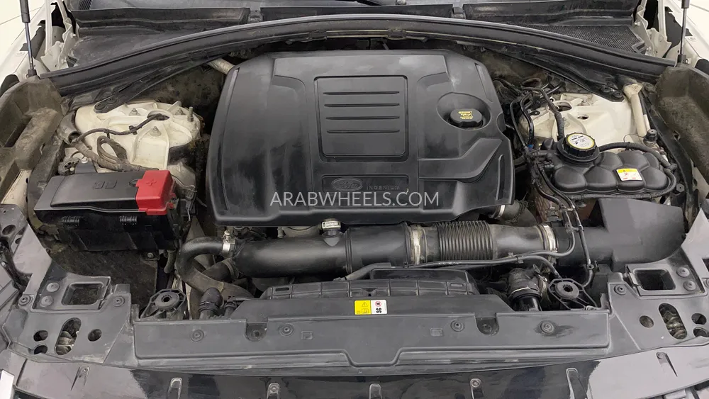 لاند روفر رينج روفر فيلار 2018 for Sale in دبي Image-9