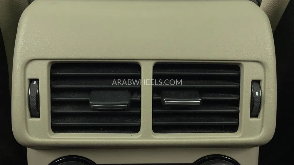 لاند روفر رينج روفر فيلار 2018 for Sale in دبي Image-25