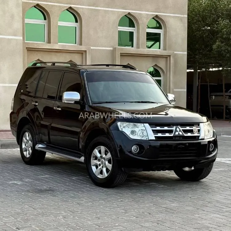 Mitsubishi Pajero 2014 for Sale in Ajman Image-2