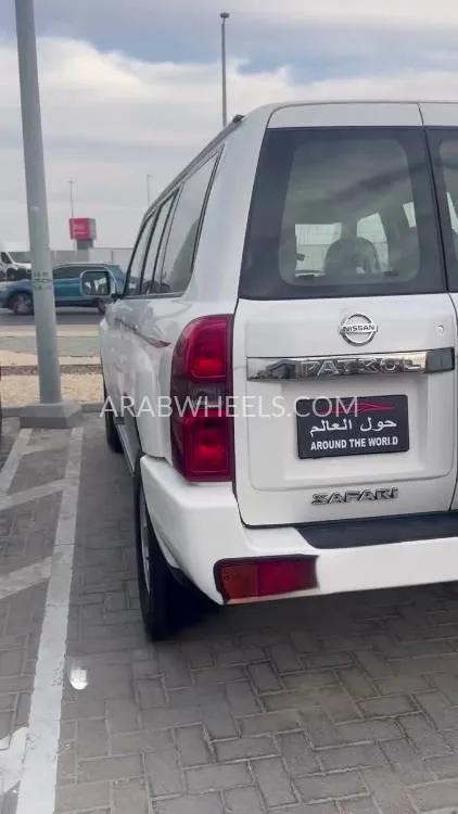 Nissan Patrol 2021 for Sale in Abu Dhabi Image-13