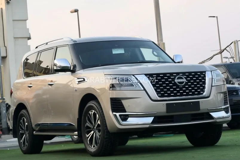 Nissan Patrol 2023 for Sale in Sharjah Image-2