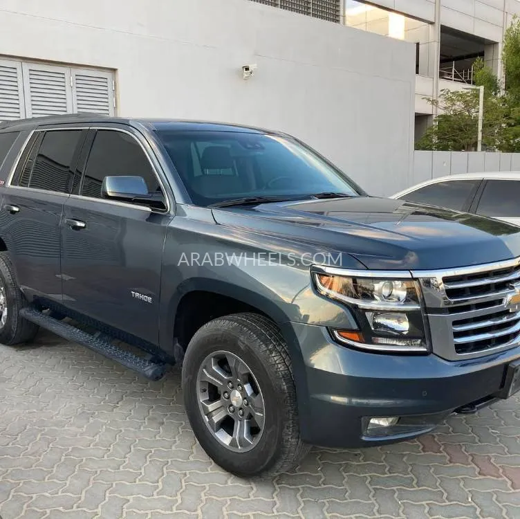 Chevrolet Tahoe 2019 for Sale in Sharjah Image-2