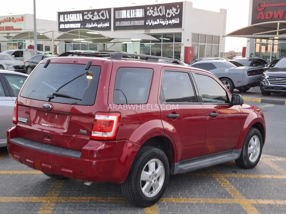 Ford Escape 2011 for Sale in Sharjah Image-6