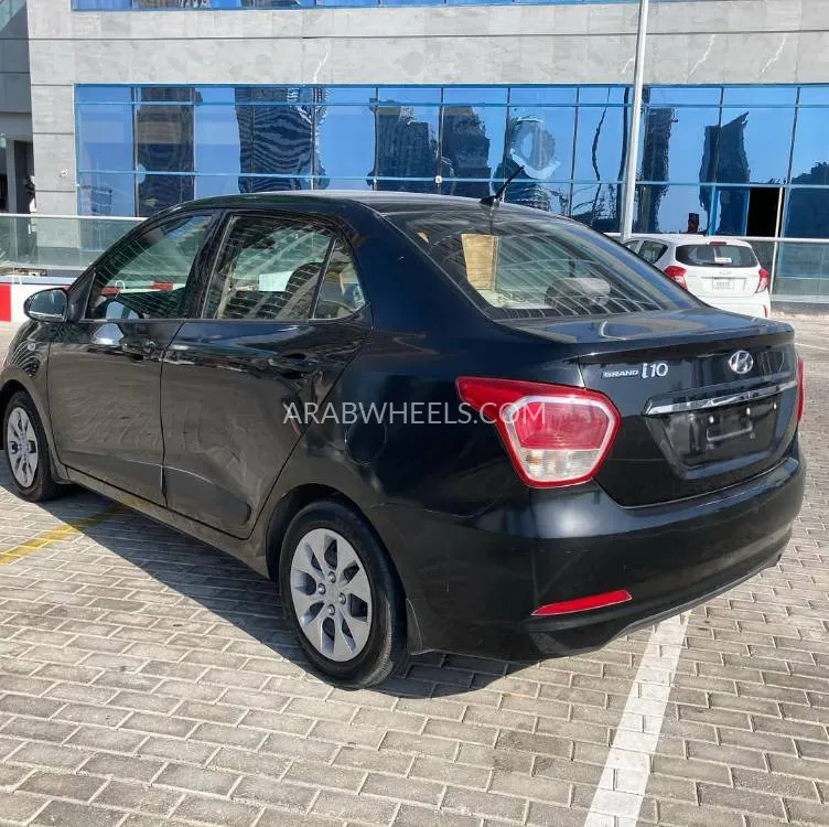 Hyundai Grand i10 2016 for Sale in Sharjah Image-6