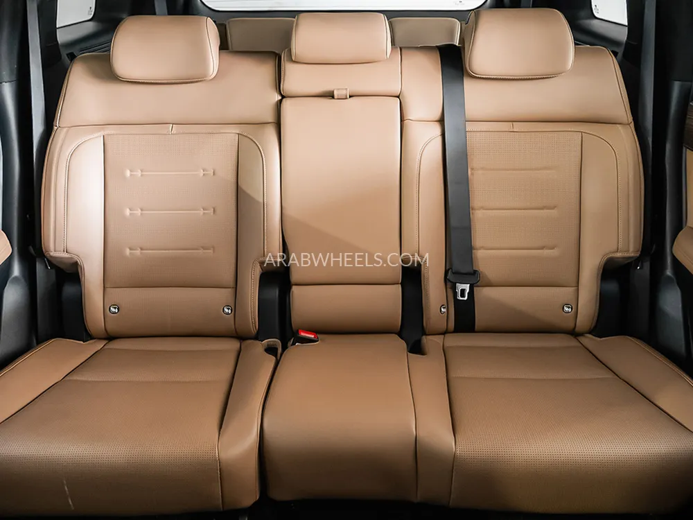 Hyundai Santa Fe 2024 for Sale in Dubai Image-13