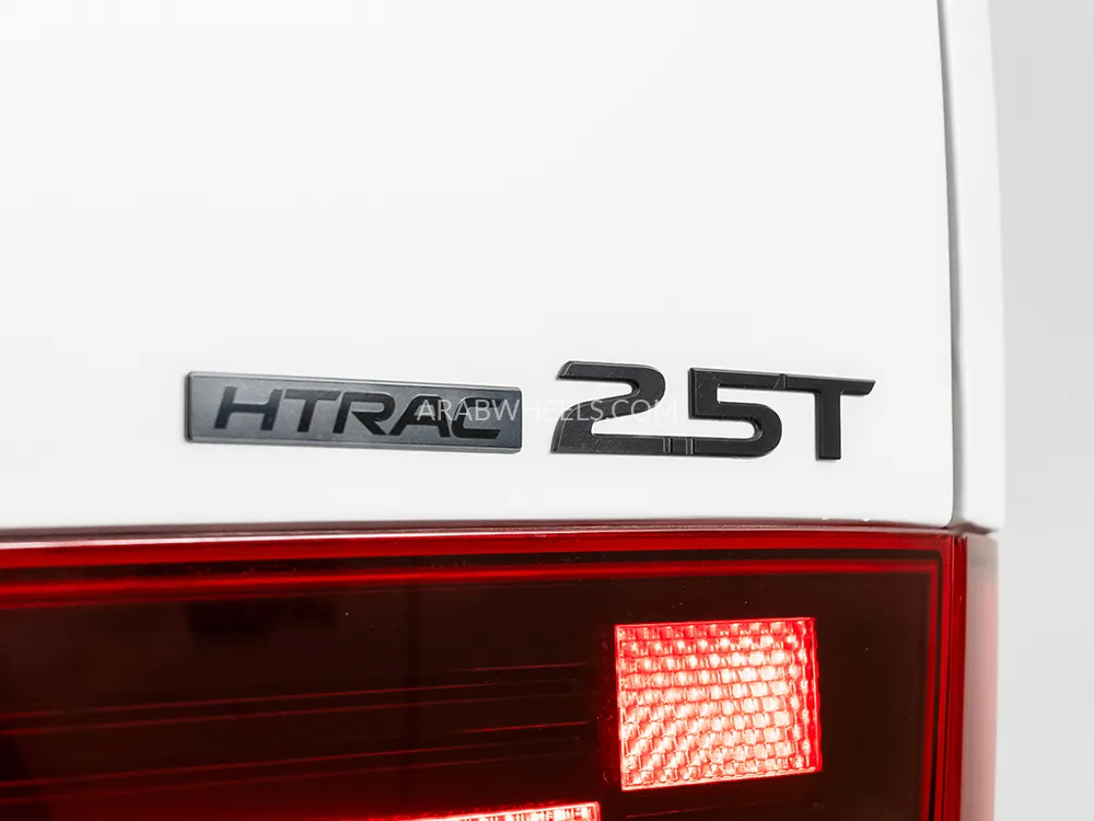 Hyundai Santa Fe 2024 for Sale in Dubai Image-19