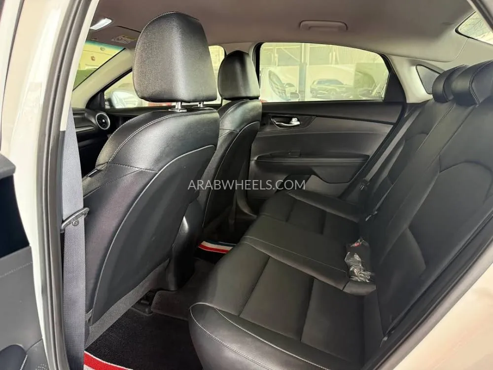 كيا K3 2024 for Sale in عجمان Image-5