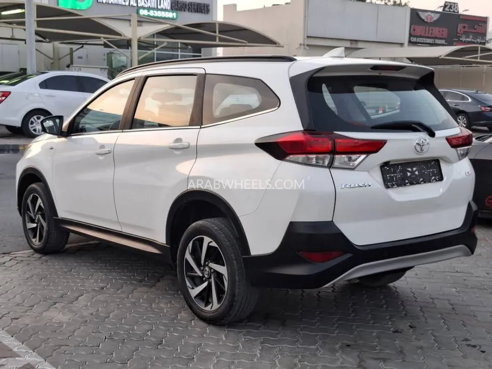 Toyota Rush 2020 for Sale in Sharjah Image-6