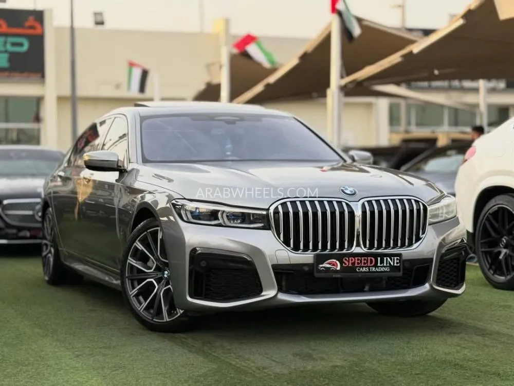 بي إم دبليو الفئة السابعة 2022 for Sale in الشارقة Image-2