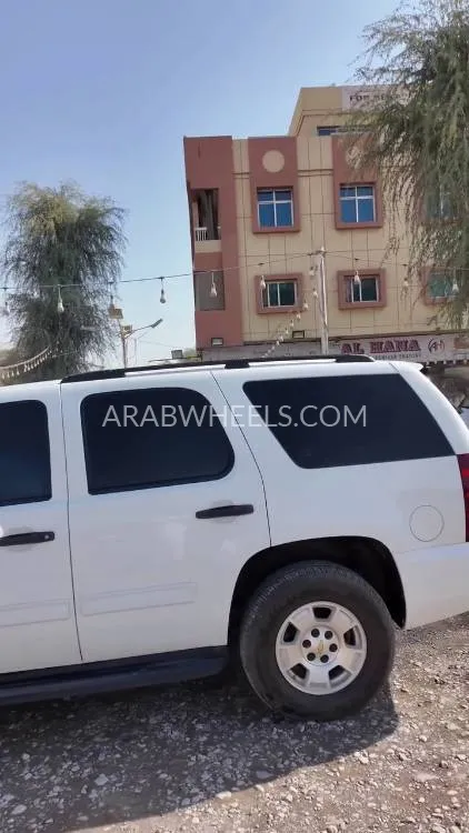 Chevrolet Tahoe 2011 for Sale in Ras Al Khaimah Image-14