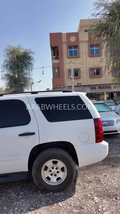 Chevrolet Tahoe 2011 for Sale in Ras Al Khaimah Image-15