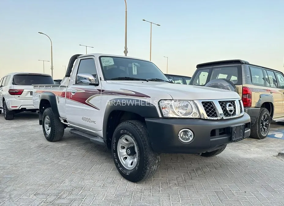 Nissan Patrol 2023 for Sale in Abu Dhabi Image-3