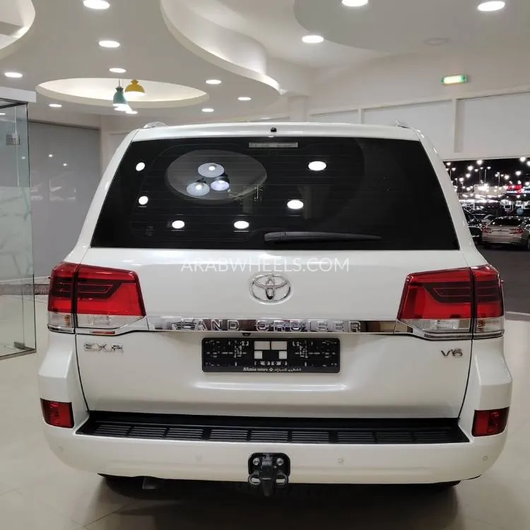 Toyota Land Cruiser 2020 for Sale in Sharjah Image-5