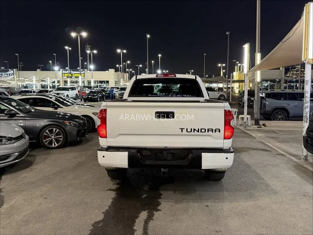 تويوتا تندرا 2017 for Sale in الشارقة Image-5