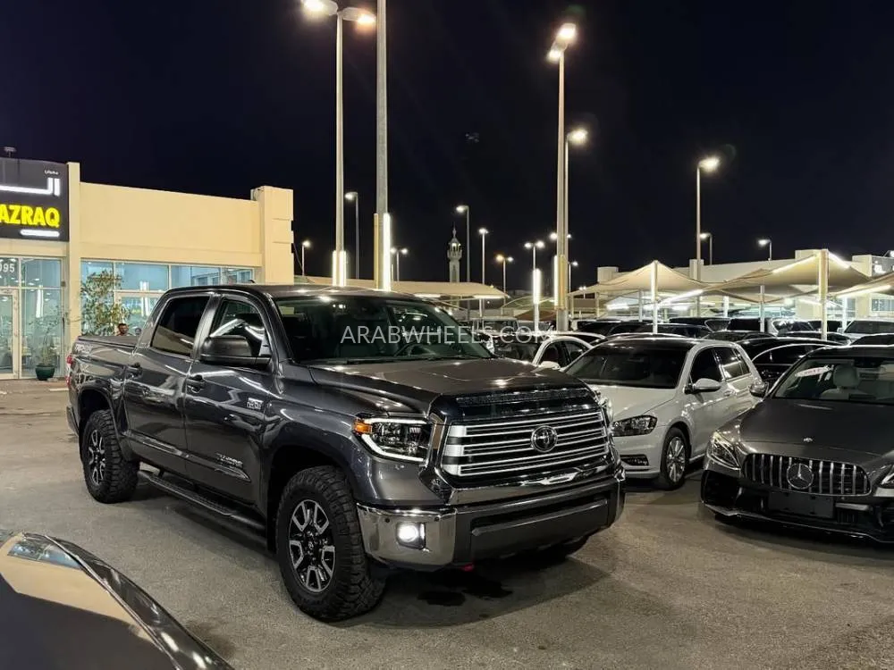 Toyota Tundra 2020 for Sale in Sharjah Image-3