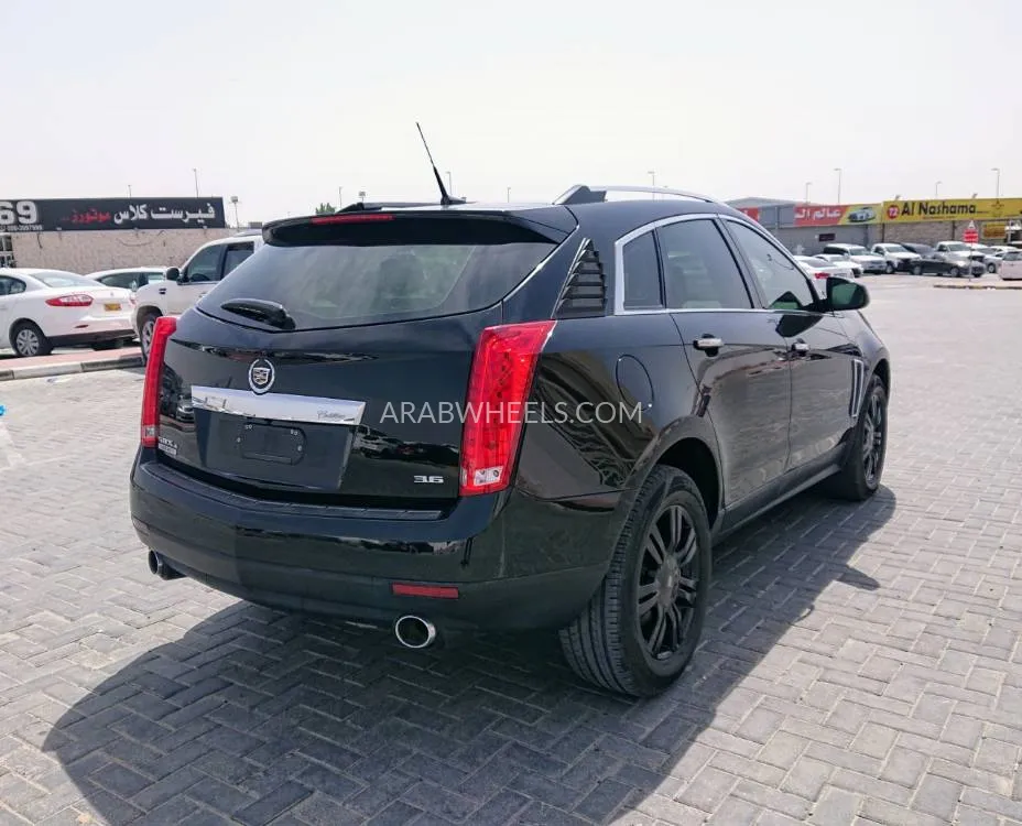 Cadillac SRX 2015 for Sale in Ajman Image-12