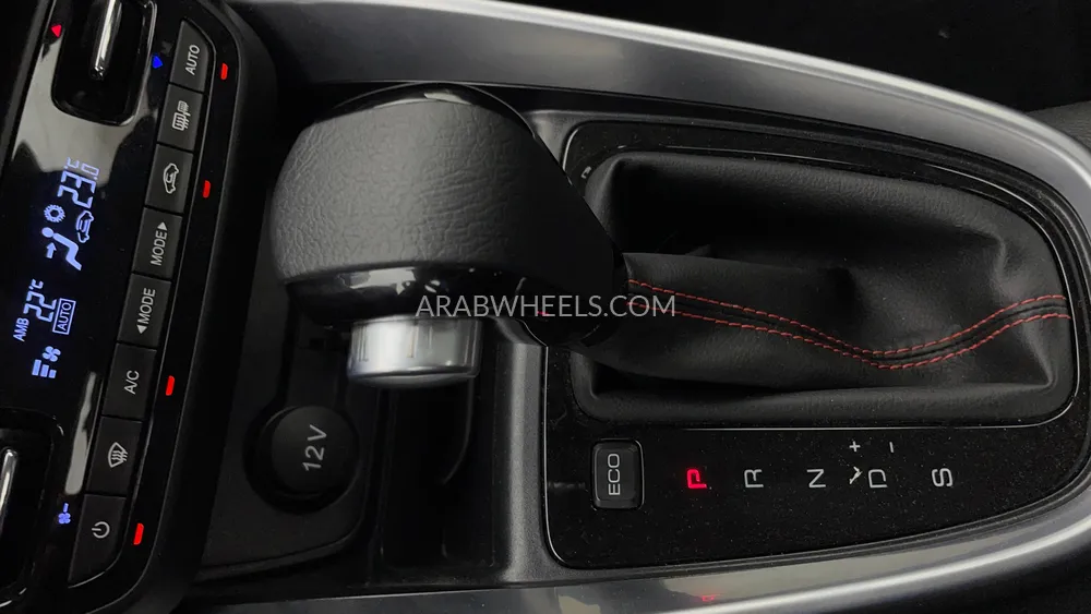 Chevrolet Groove 2023 for Sale in Dubai Image-18