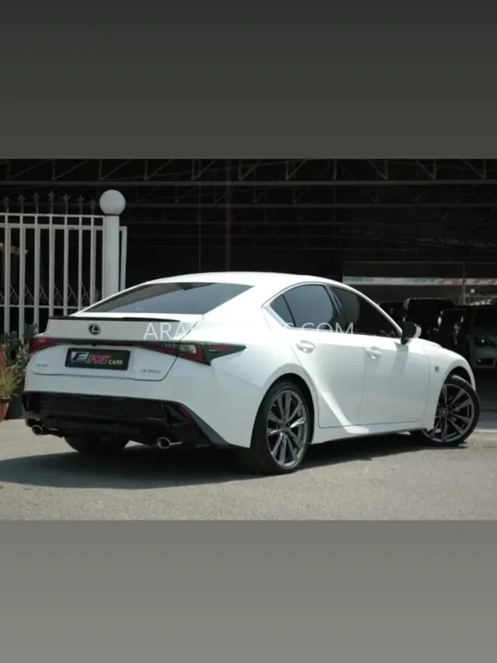 Lexus IS 2022 for Sale in Ajman Image-7