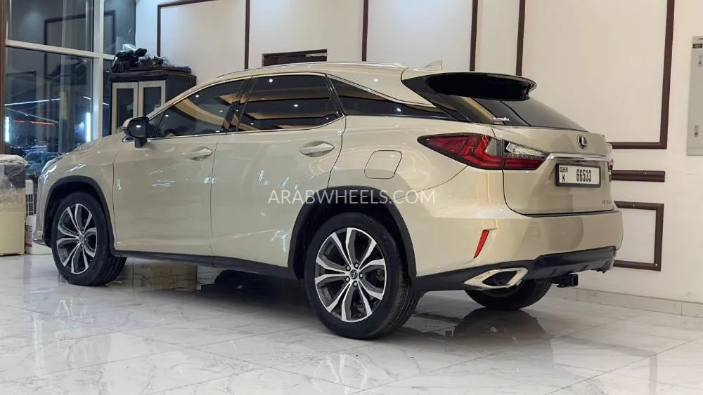 لكزس RX 2019 for Sale in الفجيرة Image-5