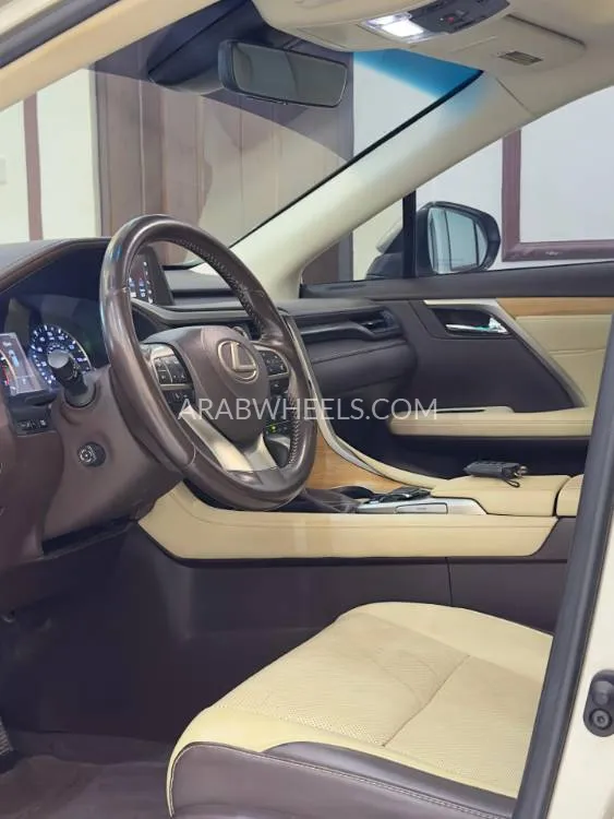 لكزس RX 2019 for Sale in الفجيرة Image-11
