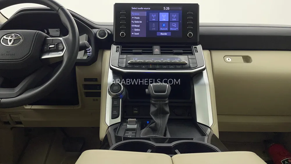 تويوتا لاند كروزر 2024 for Sale in دبي Image-14