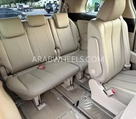 Toyota Previa 2020 for Sale in Dubai Image-10