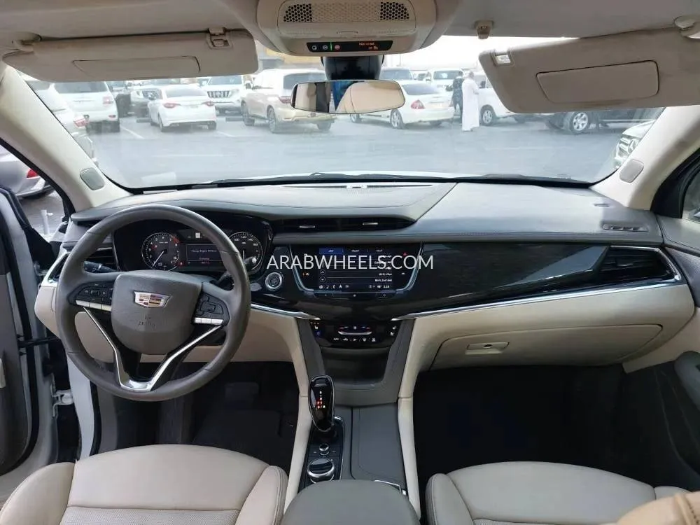 Cadillac XT6 2021 for Sale in Sharjah Image-4
