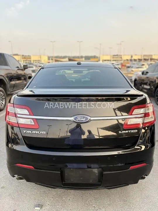 Ford Taurus 2016 for Sale in Sharjah Image-6